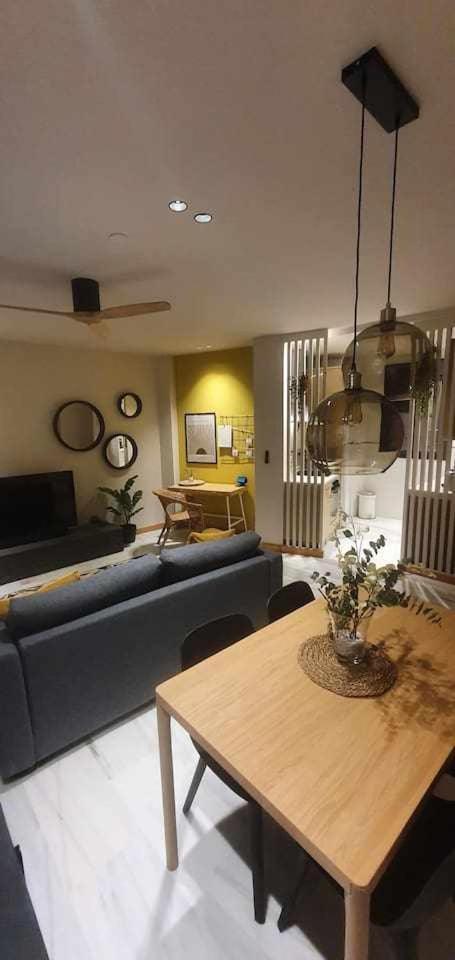 Apartamenticos Studio 98 Сарагоса Экстерьер фото
